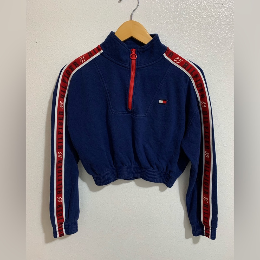 Tommy Hilfiger pullover crop shirt with zipper size S
